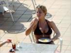 paparazzi_gemma_atkinson_06032703.jpg