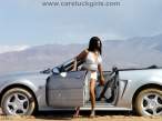 mustang_girl_mud_stuck_006.jpg