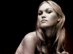 Julia-Stiles-16.JPG