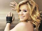 Kelly-Clarkson-65.JPG