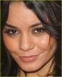 vanessa-hudgens-ports-1961-02.jpg