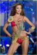 miranda-kerr-fashion-show-foxy-13.jpg