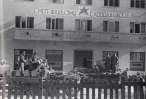 Njemacki flakovi u ponovo zauzetoj Tuzli,1944..jpg