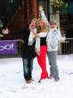 yahoo_snowball_fight_05_wenn2223164.jpg