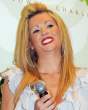nicola_mclean_mall_6_big.jpg