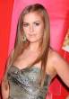 isla_fisher_shop_4_big.jpg