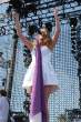 joss_stone_live_9_big.jpg