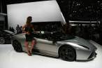 05-reventon-roadster-live.jpg