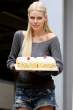 sophie_monk_bday_cake.jpg