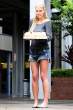sophie_monk_bday_cake_4.jpg
