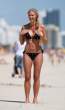 kelly_landry_bikini_pictures_8.jpg