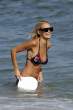 lara_bingle_beach_bikini_3.jpg