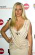 kendra_wilkinson_out_white.jpg