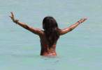 AlexandraBurkeBikiniMiamiBeachMAR_7_2011HQx9349.jpg