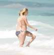 Kate_Bosworth_Bikini_Candids_on_the_Beach_in_Mexico_April_10_2011_13.jpg