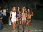 suelyn_medeiros_at_the_playboy_mansion_2IE7Q5a.sized.jpg