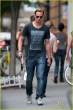alexander-skarsgard-repeat-outfit-offender-03.jpg
