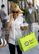 MenaSuvari2011_08_30_shoppingwithafriendinBeverlyHills5.JPG