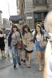Zooey Deschanel walks to ABC studios580lo.jpg