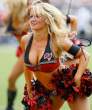 nfl-cheerleaders-cleavage-26.jpg