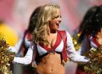 nfl-cheerleaders-cleavage-65.jpg