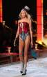 full_victorias_secret_runway_04_wenn3602700.jpg