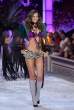 full_victorias_secret_runway_10_wenn3602706.jpg