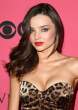 full_victorias_secret_02_wenn3633469.jpg