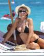 rita_rusic_lie_bikini_4.jpg