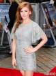 isla-fisher-on-red-carpet-at-london-premiere-of-the-dictator-08-435x580.jpg