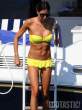 elisabetta-gregoraci-in-a-yellow-bikini-04-675x900.jpg