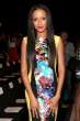 945226626_ebanks_03_122_54lo.jpg