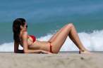 Nicole_Trunfio_on_the_beach_in_Miami_110112_11.jpg