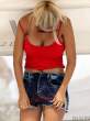 luisana-lopilato-changing-clothes-on-miami-beach-04-435x580.jpg