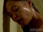 thandie-newton-topless-in-rogue-05-900x675.jpg