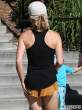 kendra-wilkinson-flashing-cleavage-and-legs-01-435x580.jpg