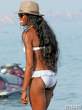 naomi-campbell-flaunts-her-bikini-body-in-spain-08-435x580.jpg