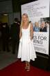 87876_paltrow8_123_175lo.jpg