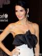 angie-harmon-sideboob-in-see-through-dress-at-unicef-snowflake-ball-02-435x580.jpg