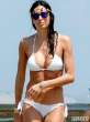elisabetta-gregoraci-white-bikini-in-kenya-05-435x580.jpg