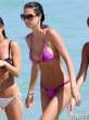 julia-pereira-pink-bikini-miami-12-435x580.jpg