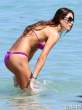 julia-pereira-pink-bikini-miami-15-435x580.jpg