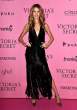 Behati_Prinsloo_Arrivals_Victoria_Secret_Fashion_P3jWM06DdPOx.jpg