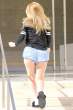 Iggy-Azalea-in-Short-Shorts--07.jpg