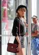 taylor-swift-out-in-la_9.jpg