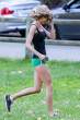 taylor-swift-out-in-hollywood-_7.jpg