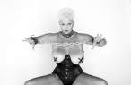 seka-in-chains-bw.jpg